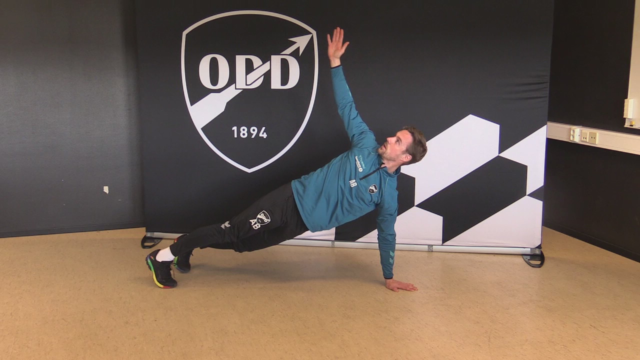Push ups med rotasjon Niva 3.MP4